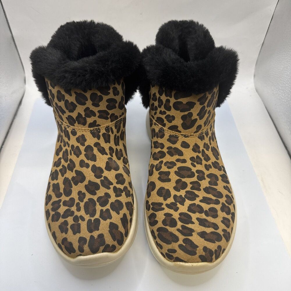 Skechers On The Go Joy Snow Kitty Women's 7 Leopard Faux Fur Lined Booties